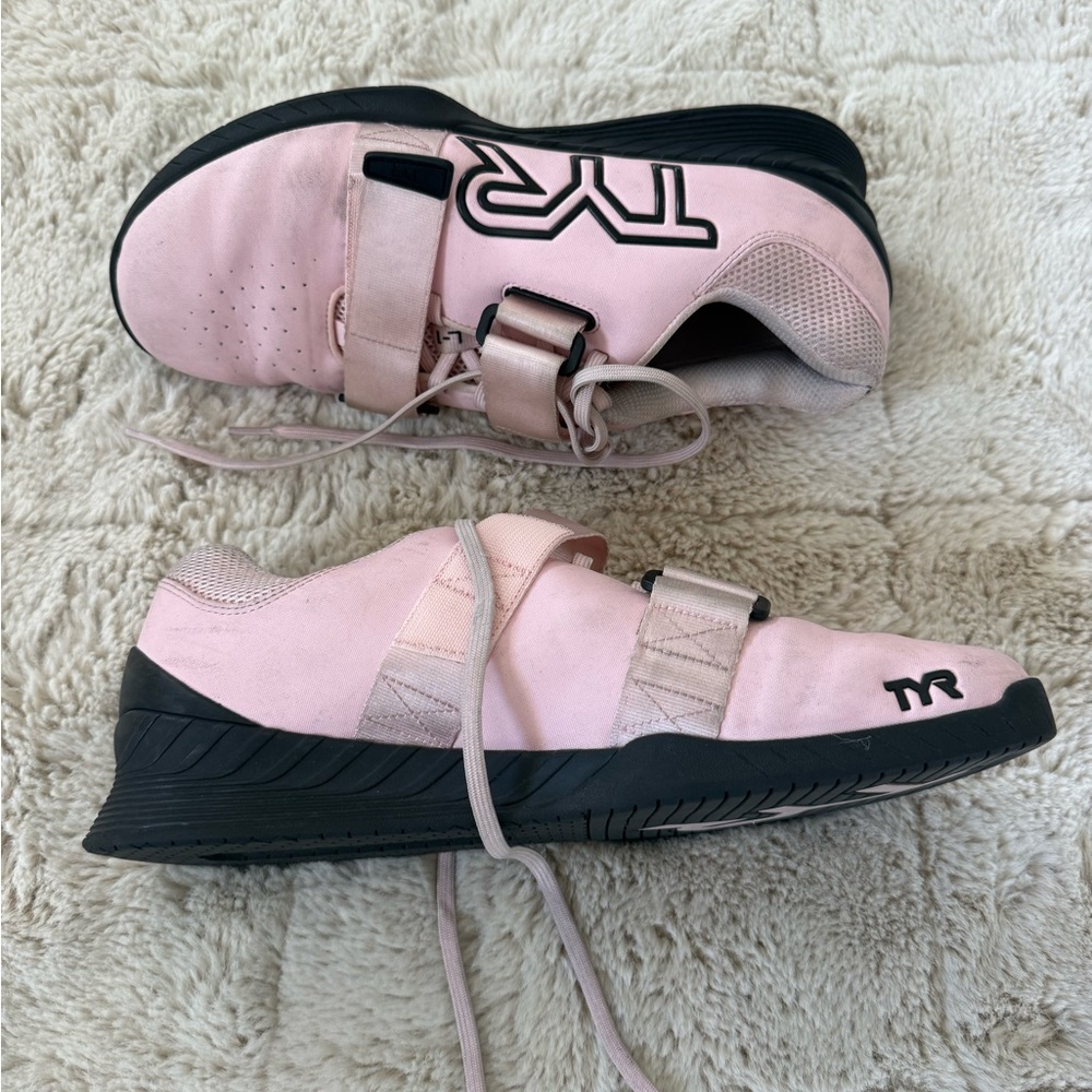 TYR men’s L-1 lifters sz 10.5